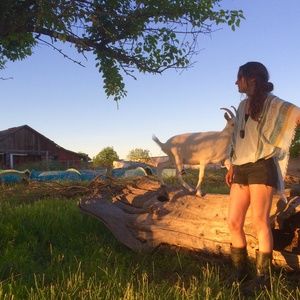 Meet your Posher, Alexandra